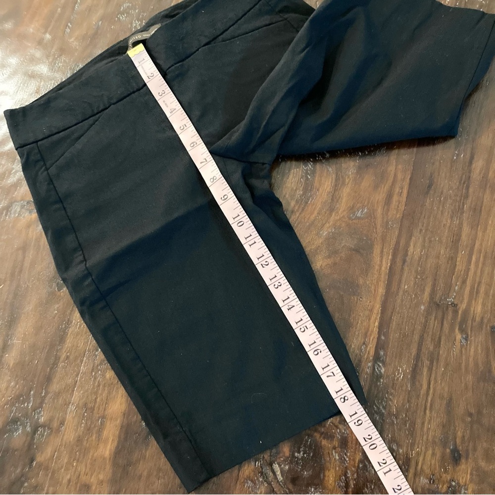 The Limited Black Dress Shorts Size 2 - Picture 5 of 5